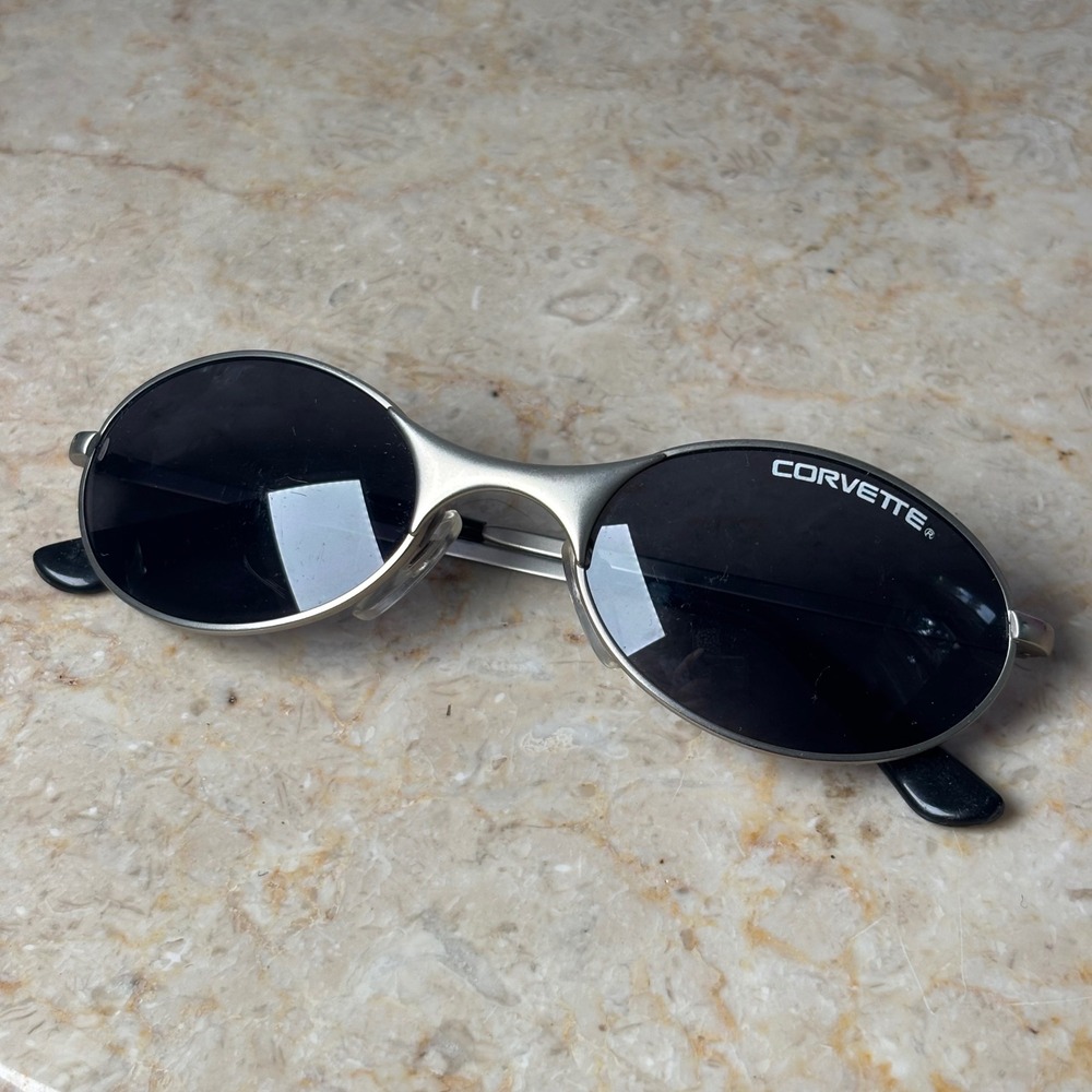 Corvette Sunglasses OS Silver Oval Metal Frame Black Lens Vintage Y2K Racing